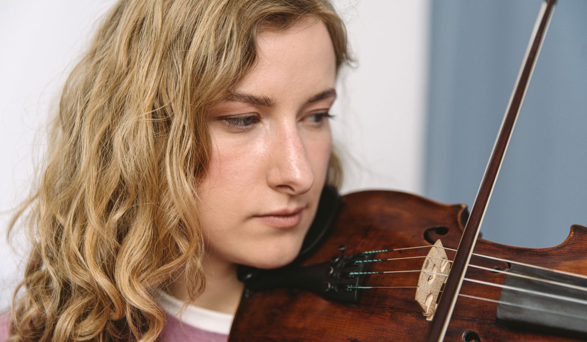 Exploring Silence in Contemporary Chamber Works